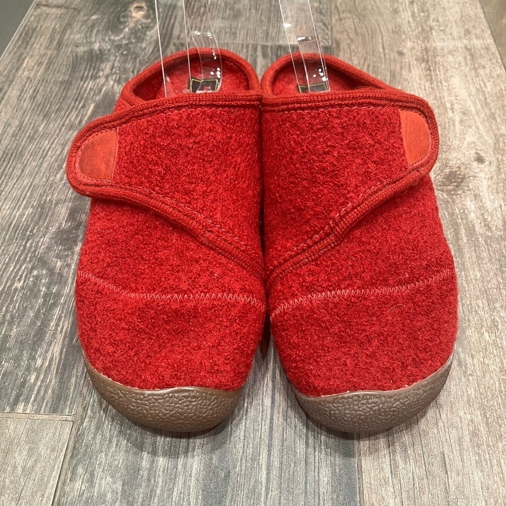 Haflinger Boiled Wool Slippers Unisex EU 41 Mens 9 Womens 10.5 Red Hook & Loop